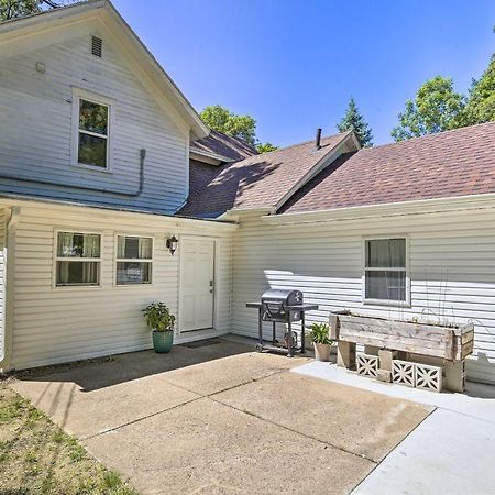 Family-Friendly Menomonie Retreat Walk To Town! Apartment ภายนอก รูปภาพ