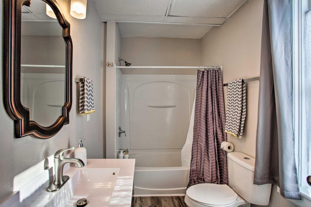 Family-Friendly Menomonie Retreat Walk To Town! Apartment ภายนอก รูปภาพ