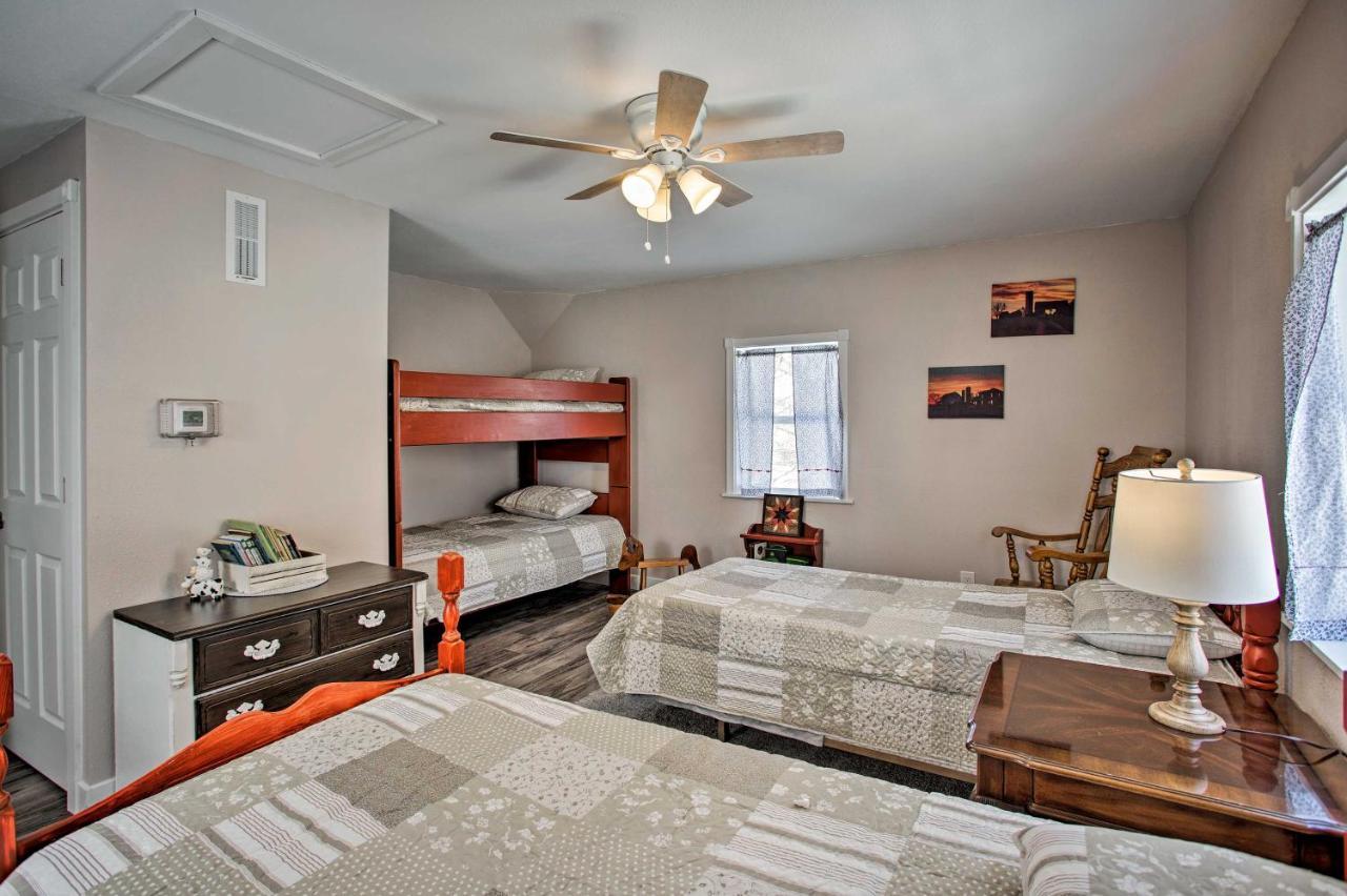 Family-Friendly Menomonie Retreat Walk To Town! Apartment ภายนอก รูปภาพ
